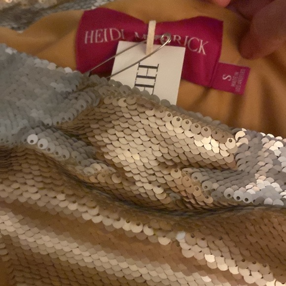 2 PACK -HEIDI MERRICK CALIFORNIA
SIRENA SET - GOLD/NUDE
$225.00 EACH SET - Picture 12 of 13